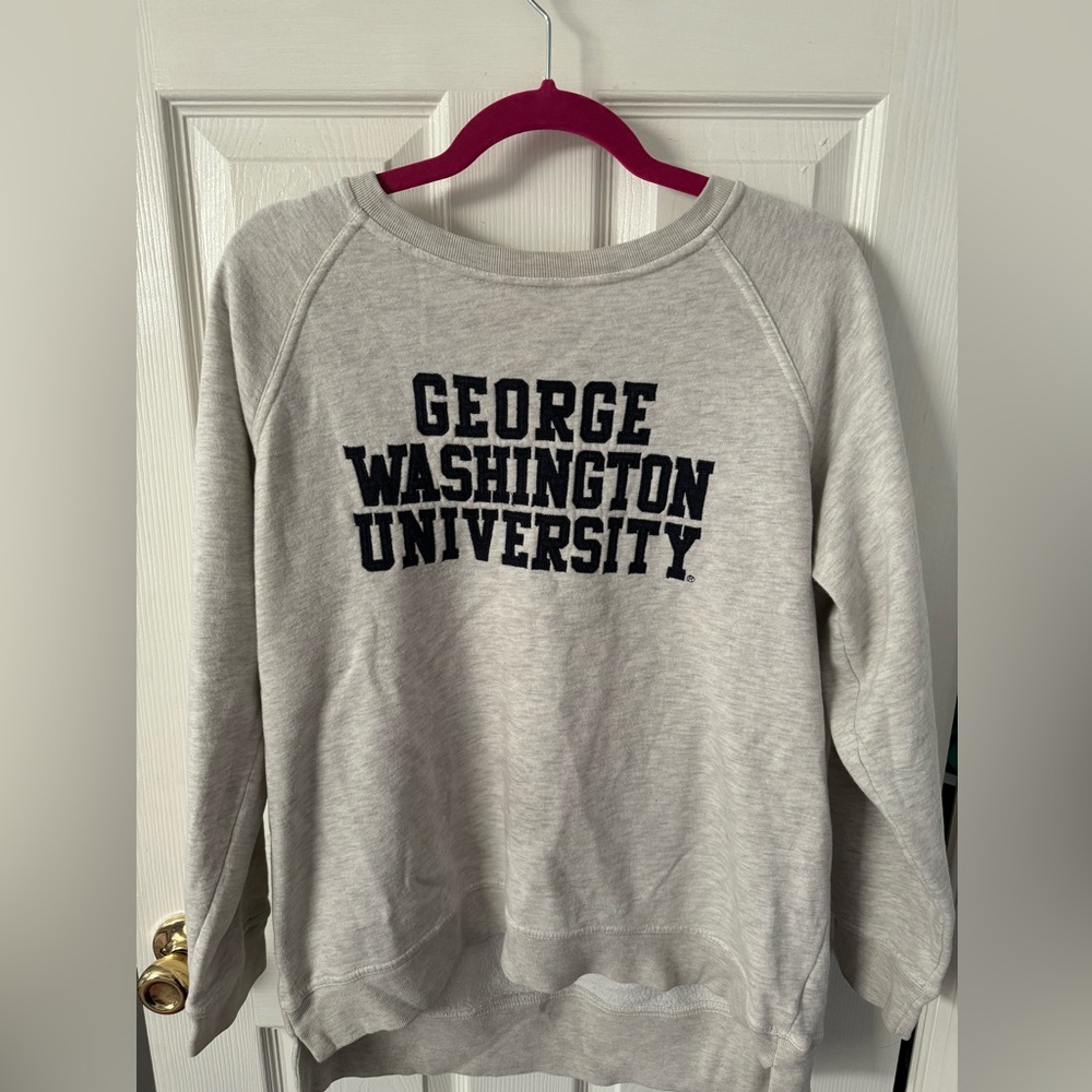 GEORGE WASHINGTON UNIVERSITY (GWU) CREWNECK